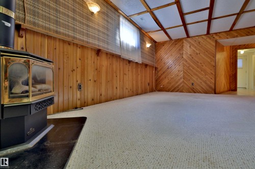 201 Parkview Drive, Wetaskiwin, AB - Indoor