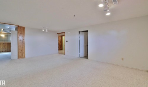 201 Parkview Drive, Wetaskiwin, AB - Indoor Photo Showing Other Room