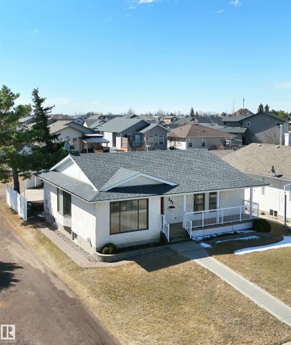 201 Parkview Drive, Wetaskiwin, AB - Outdoor With Deck Patio Veranda