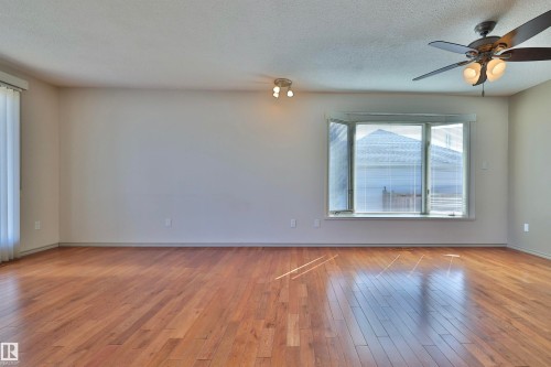 201 Parkview Drive, Wetaskiwin, AB - Indoor Photo Showing Other Room