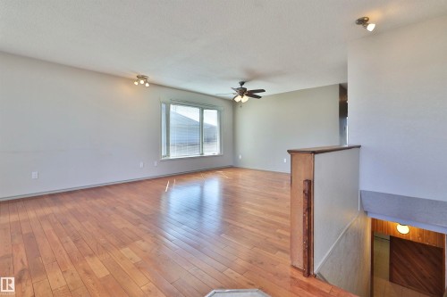 201 Parkview Drive, Wetaskiwin, AB - Indoor Photo Showing Other Room