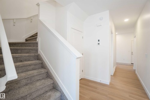 4027 207 Street, Edmonton, AB - Indoor Photo Showing Other Room
