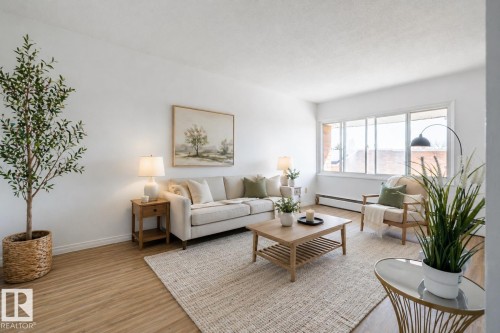 502D 2908 116A Avenue, Edmonton, AB - Indoor Photo Showing Living Room