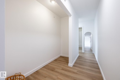 502D 2908 116A Avenue, Edmonton, AB - Indoor Photo Showing Other Room
