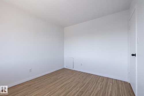 502D 2908 116A Avenue, Edmonton, AB - Indoor Photo Showing Other Room