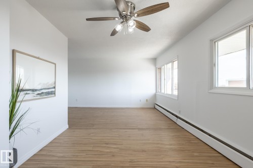 502D 2908 116A Avenue, Edmonton, AB - Indoor Photo Showing Other Room
