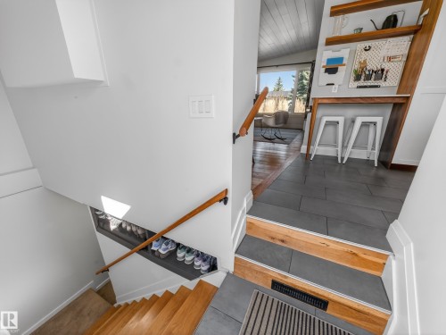 16105 84 Avenue, Edmonton, AB 