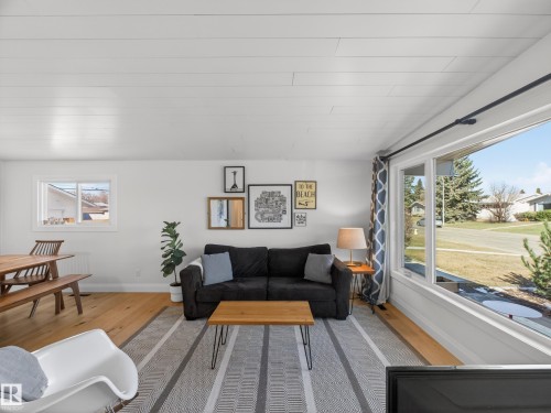 16105 84 Avenue, Edmonton, AB 