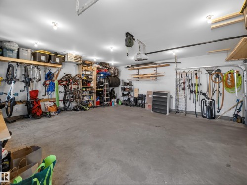 16105 84 Avenue, Edmonton, AB 