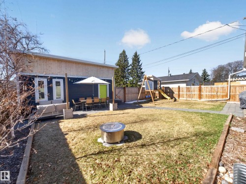 16105 84 Avenue, Edmonton, AB 