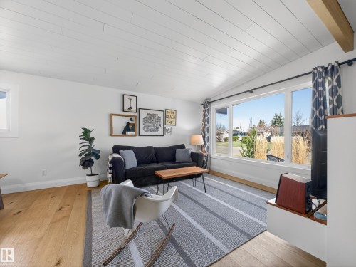 16105 84 Avenue, Edmonton, AB 