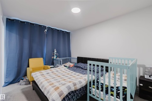 Image quality insufficient for description - 3288 Keswick Way, Edmonton, AB - Indoor Photo Showing Bedroom