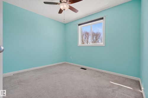 8915 7 Avenue, Edmonton, AB - Indoor Photo Showing Other Room