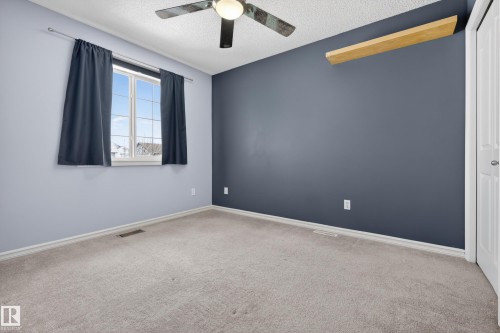 8915 7 Avenue, Edmonton, AB - Indoor Photo Showing Other Room