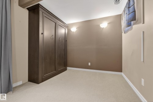 8915 7 Avenue, Edmonton, AB - Indoor Photo Showing Other Room