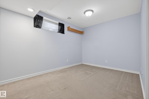 8915 7 Avenue, Edmonton, AB - Indoor Photo Showing Other Room