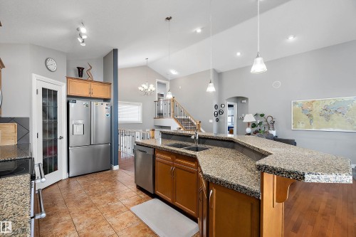 28 Woods Place, Leduc, AB - Indoor Photo Showing Kitchen With Double Sink With Upgraded Kitchen