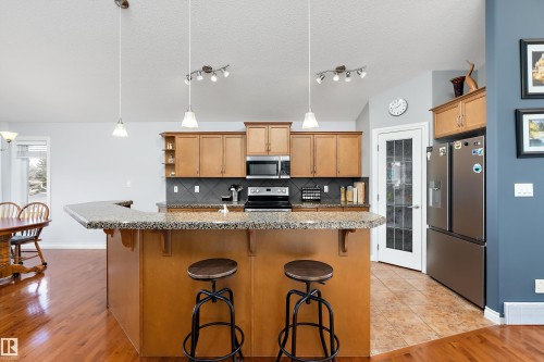 28 Woods Place, Leduc, AB - Indoor Photo Showing Kitchen
