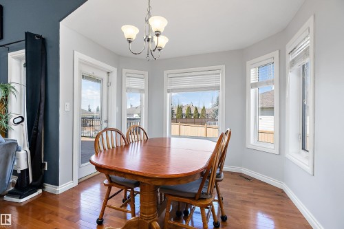 28 Woods Place, Leduc, AB - Indoor Photo Showing Dining Room