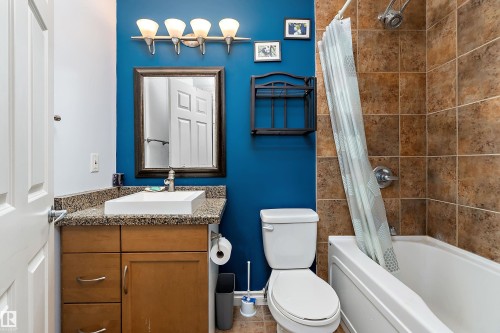 28 Woods Place, Leduc, AB - Indoor Photo Showing Bathroom