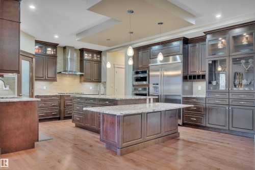 1624 Ainslie Lane, Edmonton, AB - Indoor Photo Showing Kitchen With Upgraded Kitchen