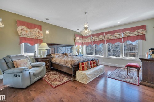 1624 Ainslie Lane, Edmonton, AB - Indoor Photo Showing Bedroom