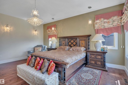 1624 Ainslie Lane, Edmonton, AB - Indoor Photo Showing Bedroom