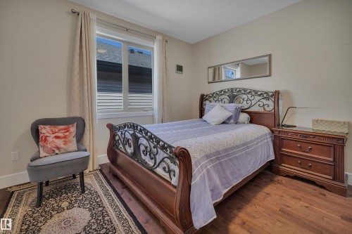1624 Ainslie Lane, Edmonton, AB - Indoor Photo Showing Bedroom