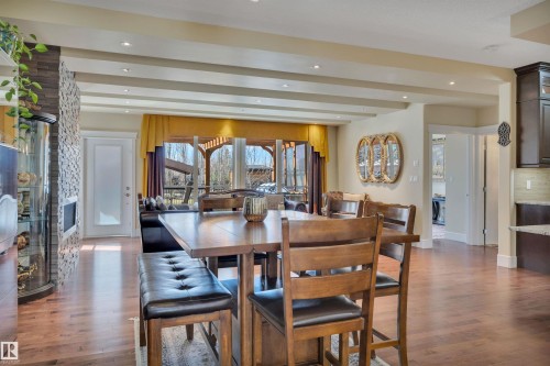 1624 Ainslie Lane, Edmonton, AB - Indoor Photo Showing Dining Room