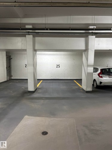 602 10649 Saskatchewan Drive, Edmonton, AB - Indoor Photo Showing Garage
