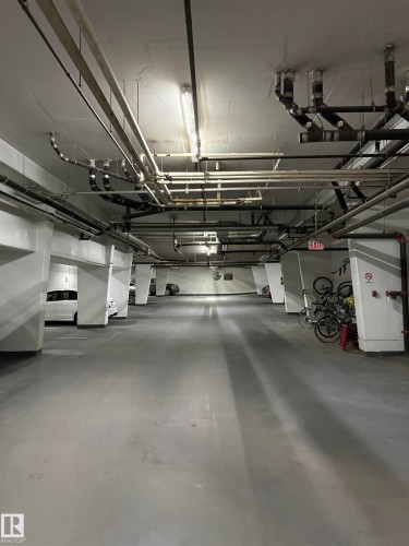 602 10649 Saskatchewan Drive, Edmonton, AB - Indoor Photo Showing Garage