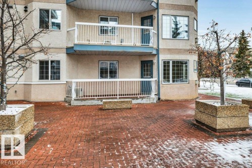114 17150 94A Ave, Edmonton, AB - Outdoor