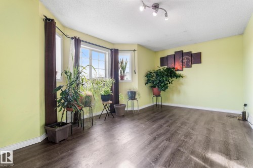 13148 151 Avenue, Edmonton, AB - Indoor Photo Showing Other Room