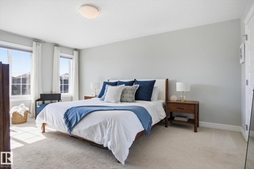 3887 Robins Crescent, Edmonton, AB - Indoor Photo Showing Bedroom