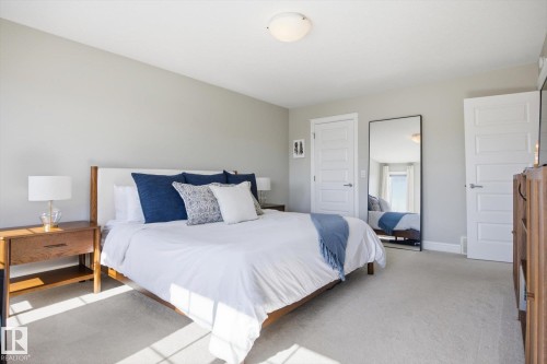 3887 Robins Crescent, Edmonton, AB - Indoor Photo Showing Bedroom