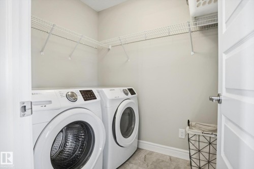 3887 Robins Crescent, Edmonton, AB - Indoor Photo Showing Laundry Room