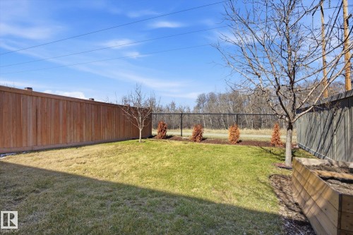 3887 Robins Crescent, Edmonton, AB - Outdoor