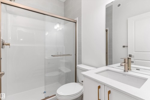2704 188 Street, Edmonton, AB - Indoor Photo Showing Bathroom