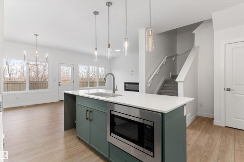 2704 188 Street, Edmonton, AB - Indoor Photo Showing Kitchen With Upgraded Kitchen