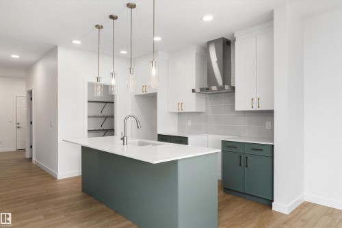 2704 188 Street, Edmonton, AB - Indoor Photo Showing Kitchen With Upgraded Kitchen