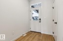 404 30 Street, Edmonton, AB  - Indoor Photo Showing Other Room 