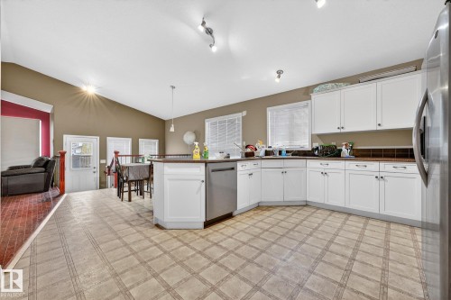 12942 160A Avenue, Edmonton, AB 