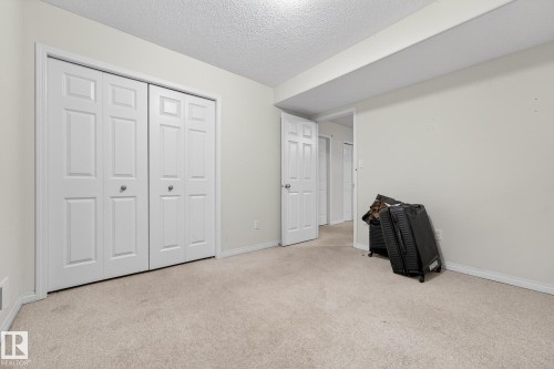 12942 160A Avenue, Edmonton, AB 