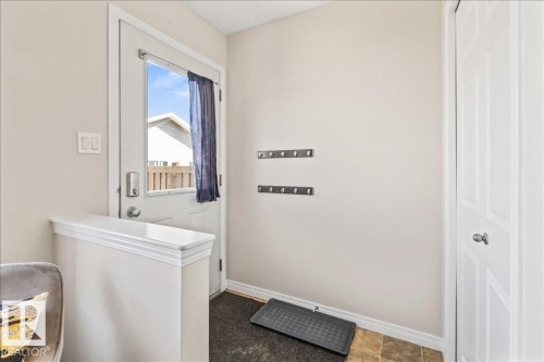 9310 Simpson Drive, Edmonton, AB - Indoor Photo Showing Other Room