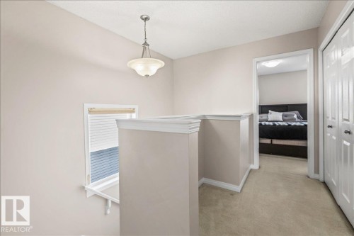 9310 Simpson Drive, Edmonton, AB - Indoor Photo Showing Other Room