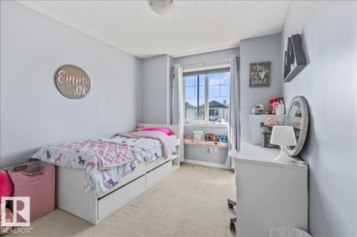 9310 Simpson Drive, Edmonton, AB - Indoor Photo Showing Bedroom