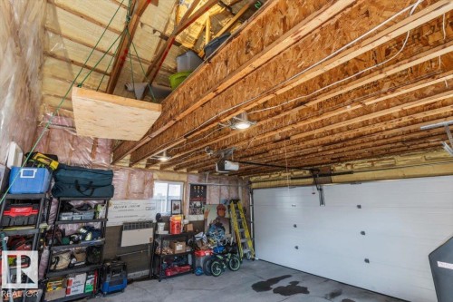 9310 Simpson Drive, Edmonton, AB - Indoor Photo Showing Garage