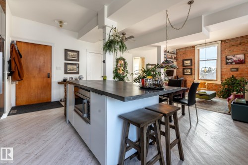 203 10141 95 Street, Edmonton, AB - Indoor