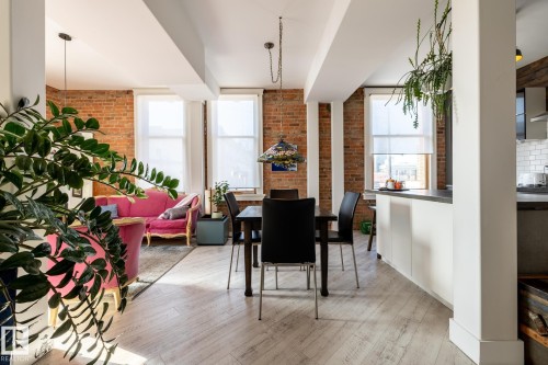 203 10141 95 Street, Edmonton, AB - Indoor