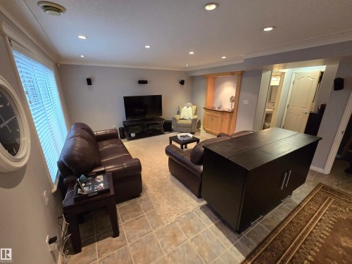 1668 Glastonbury Boulevard, Edmonton, AB - Indoor